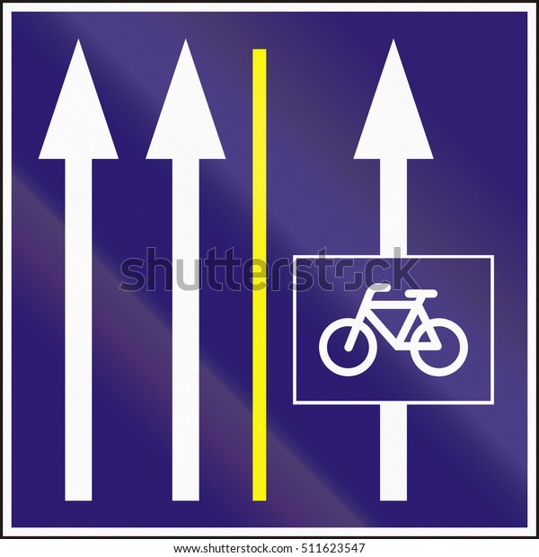 Informatory Hungarian road sign - Two lanes with\
additional bike\
lane.