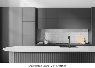 Interior de cocina moderna con paredes blancas, armarios y armarios cómodos grises con cocina empotrada y acogedora isla gris con fregadero empotrado. representación 3d Ilustración de stock