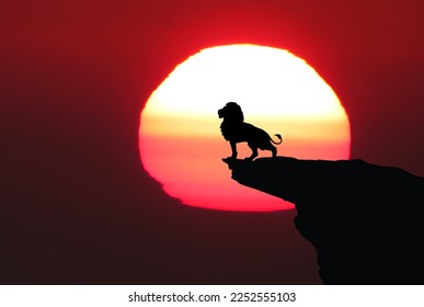 Una majestuosa pose de León. Silueta de león al atardecer, ilustración de león, silueta de un león al fondo de la puesta de sol.