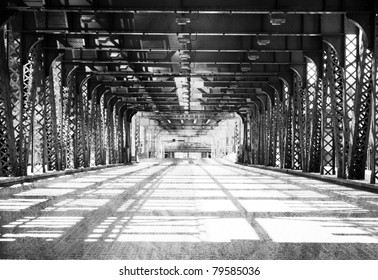 Old (B&W) Chicago Design - Bridge