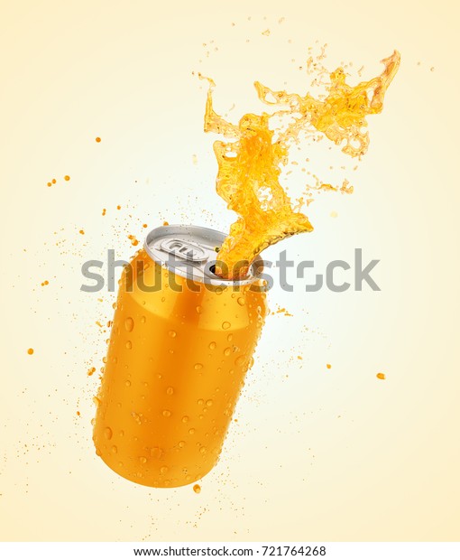 オレンジジュースのスプラッシュ缶 新鮮な液体またはソーダのスプラッシュと新鮮な水滴 3dイラスト 切り取り線付き のイラスト素材
