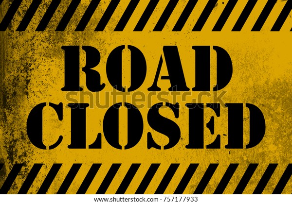 Road closed\
sign yellow with stripes, 3D\
rendering