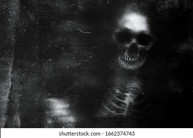 怖いグランジ頭蓋骨 不気味な骸骨を持つホラー壁紙 のイラスト素材 Shutterstock