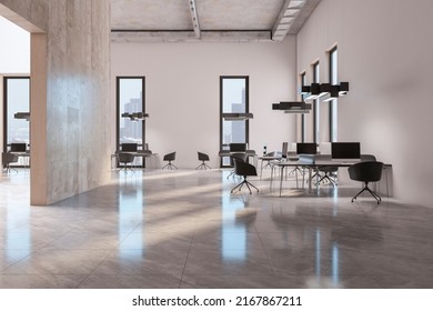 Seitenansicht auf einem modernen, sonnenbeleuchteten Büro mit schwarzen Möbeln und stilvollen Lampen, hoher Decke, glänzendem Boden und Holzwand. 3D-Rendering