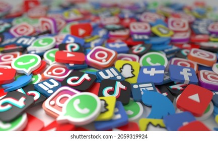 SILICON VALLEY, UNITED STATES - Sep 20, 2021: Isometric Social Media Network Icons Or Logos Scattered On Each Other