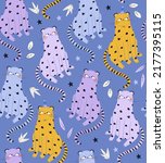 Summer pattern with cool leopards, small leaves and stars around. Seamless pattern for kids with cute wild animals. Adorable leopards print. Trendy lavender color palette for the summer season. 