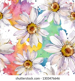 White daisy floral botanical flower. Wild spring leaf wildflower isolated. Watercolor illustration set. Watercolour drawing aquarelle. Seamless background pattern. Fabric wallpaper print texture.