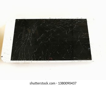 The​ view​s​ mobile​ modern​ white​ screen​ smartphone​ with​ broken​  screen​ isolated​   on​ white​ background​
