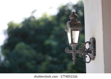 Close​ Up​ Classic​ Lamp​ Post​ House​