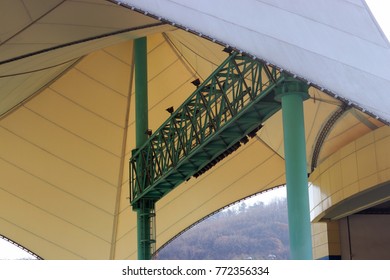 Stage roofs and lighting