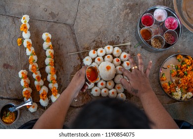 01 Apr 2007 Pitru Paksha Rites Being Performed On Banks Of The Holy Narmada River Chanod Village Narmada Gujarat INDIA