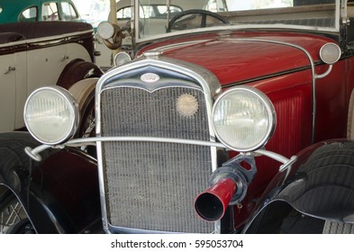 03 March 2017, Gujarat,India. The Retro Vintage Old Car Show In The Museum.  - Shutterstock ID 595053704