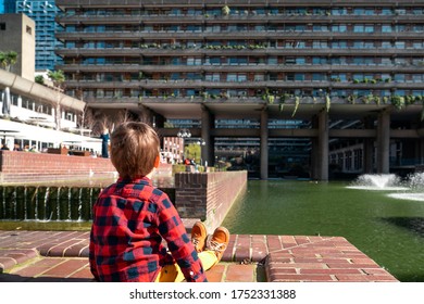 03/24/2019 - London : Barbican Is A Cultural Centre Getting Visited By Many Families With Kids For The Activities And Large Garden.