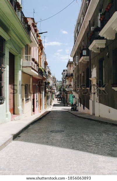 04/01/2013\
- Havana, Cuba: Street life in the old\
Havana