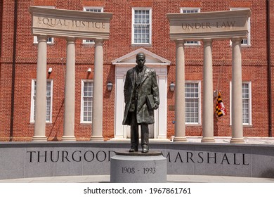 05-02-2021 Annapolis, MD, USA: Statue Of Thurgood Marshall In The Lawyers Mall In Front Of Maryland General Assembly And The Supreme Court. He Was A Famous Civil Rights Activist.