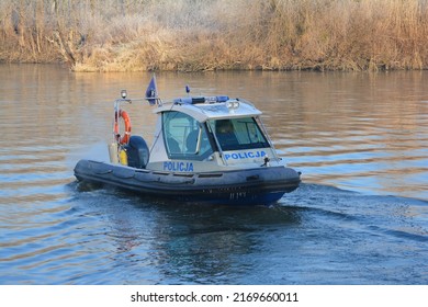 05.08.2019 Wroclaw, Poland, Odra, Polish Police On A Fast Motor Boat During A Rescue Operation On The Lake.