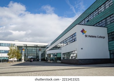 06.10.2022 St Helens, Merseyside, UK One Of The Largest Further And Higher Education Providers In The Northwest, With A Proven Track Record Of Providing Quality Education Since 1896.