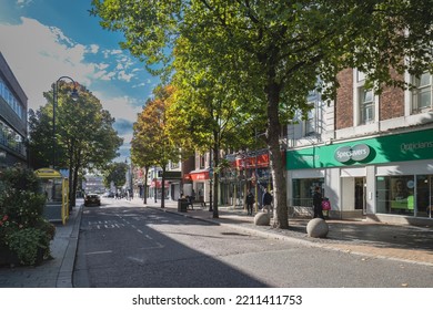 06.10.2022 St Helens, Merseyside, UK Retail Shopping On Bridge St In St Helens Merseyside