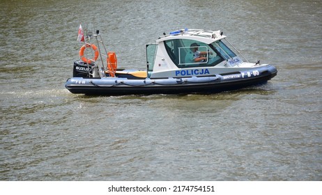 07.02.2022 Wroclaw, Poland, Police Motor Boat On The River During The Chase.