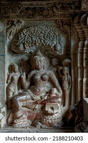 08 18 2006 Statue of Siddhaika Yakshini in ellora cave at indra sabha, Aurangabad, Maharashtra, India