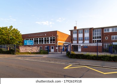 08/09/2020 Portsmouth, Hampshire, UK The Exterior And Main Entrance Of Portsmouth Academy School, Formally City Of Portsmouth Girls School