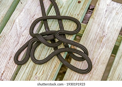 09-06-2013 – 12:03:09 My First Impression Was It Must Be A Snake But It Is A ROPE To Tie Boats In Harbour, Recorded At Shem-Creek, City Charleston. USA