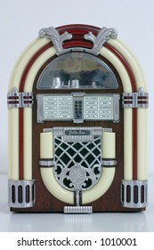 342 1950s Jukebox Images, Stock Photos & Vectors 