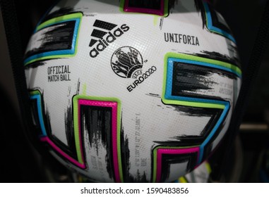 adidas ball logo