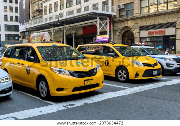 10 NOVEMBER 2021 New York NY USA: New York\
City Taxi Cab Yellow in NYC America\
USA.