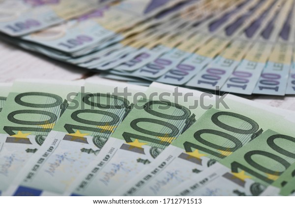 Descubra Billetes En Euros De 100 Lei Imagenes De Stock En Hd Y Millones De Otras Fotos Ilustraciones Y Vectores En Stock Libres De Regalias En La Coleccion De Shutterstock Se Agregan Miles De Imagenes Nuevas De Alta Calidad Todos Los Dias