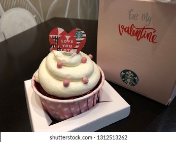 11 Feb 2019: Nonthaburi Thailand: Starbucks Pink Valentine Cup Cake At Starbucks Coffee Shop