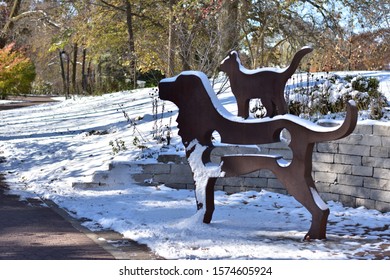 11.2.19 Naperville, IL. USA- Statue Of A Dog And Cat Along The River Walk In Naperville, IL. 