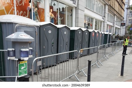 518 Toilet king Images, Stock Photos & Vectors | Shutterstock