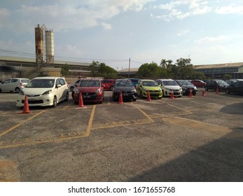 Perodua Service Centre Images Stock Photos Vectors Shutterstock