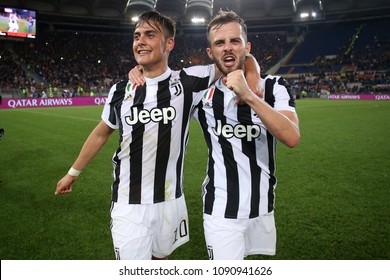 13.05.2018. Stadio Olimpico, Rome, Italy. Serie A. AS Roma vs FC Juventus. Paulo Dybala and Pjanic , Juventus celebrates its seventh  Scudetto at the end  Serie A football match As Roma vs Juventus