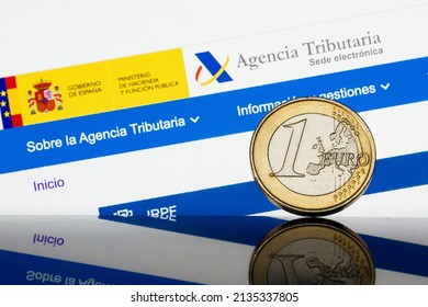 Madrid,España;March 14 2022: Income Tax Campaign Spain. Euro Coin IRPF web Background. Declaracion de la Renta