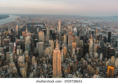 15-10-2020_New York City_Aerial view of the midtown Manhattan in New York City as seen from a helicopter before the sunset