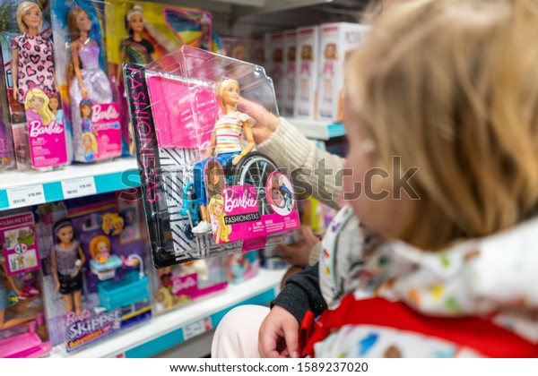 entertainer toy shop dolls