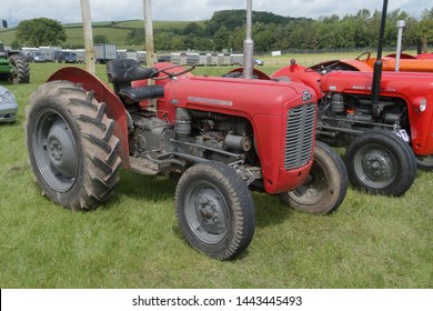 55 Vintage massey ferguson 35 tractor Images, Stock Photos & Vectors ...