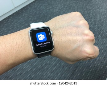 16 Oct 2018 Bangkok. Apple Watch Show Outlook’s Calendar Notifications Screen; To Remind A Meeting Schedule.