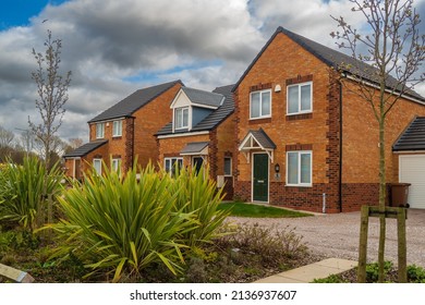 17.03.2022 Sutton, St Helens, Merseyside, UK. Detatched houses built on a new schere in Sutton, St Helens, Merseyside
