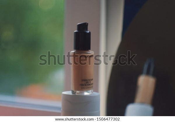 mac foundation for oily skin