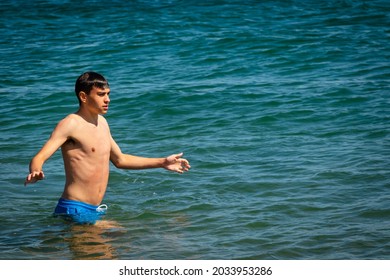 1,427 Shirtless teen boy Images, Stock Photos & Vectors | Shutterstock