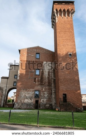 The 18m high Torre Guelfa (Guelph Tower) of Cittadella Vecchia was constructed in 1407 of  Renaissance architecture. It sits on the banks of the Amo river in Pisa in the Tuscany region of Italy. 


