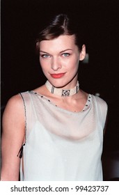 18OCT99:  Actress MILLA JOVOVICH at the world premiere, in Los Angeles, of her new movie "The Messenger: The Story of Joan of Arc."  Paul Smith / Featureflash
