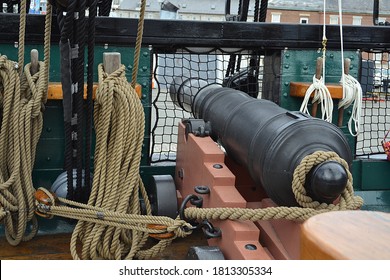 18th Century Naval Ship Artillery Cannon