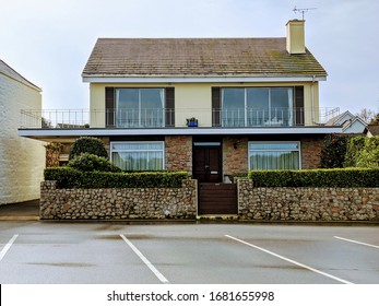 1960s Detached House In UK