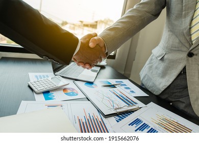 2,030,310 Finance people Images, Stock Photos & Vectors | Shutterstock