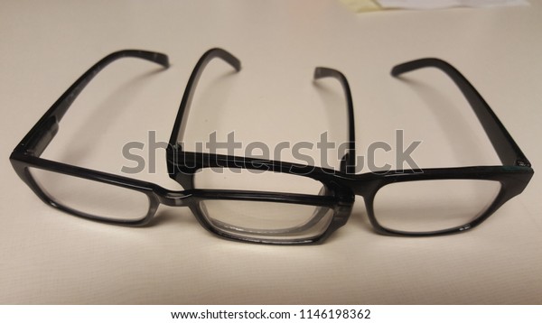 get 2 pairs of glasses