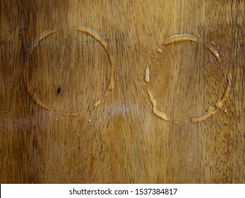 2 Trace water from cups on wood texture, Abstract background, sign concept, Close up and macro shot